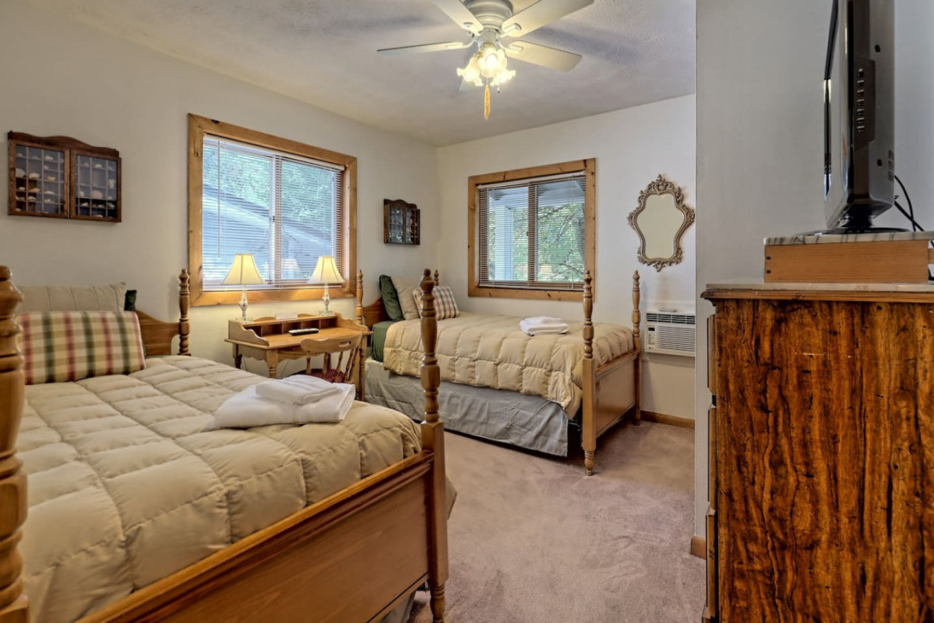 peaceful-lake-burton-stay-with-dock-access/