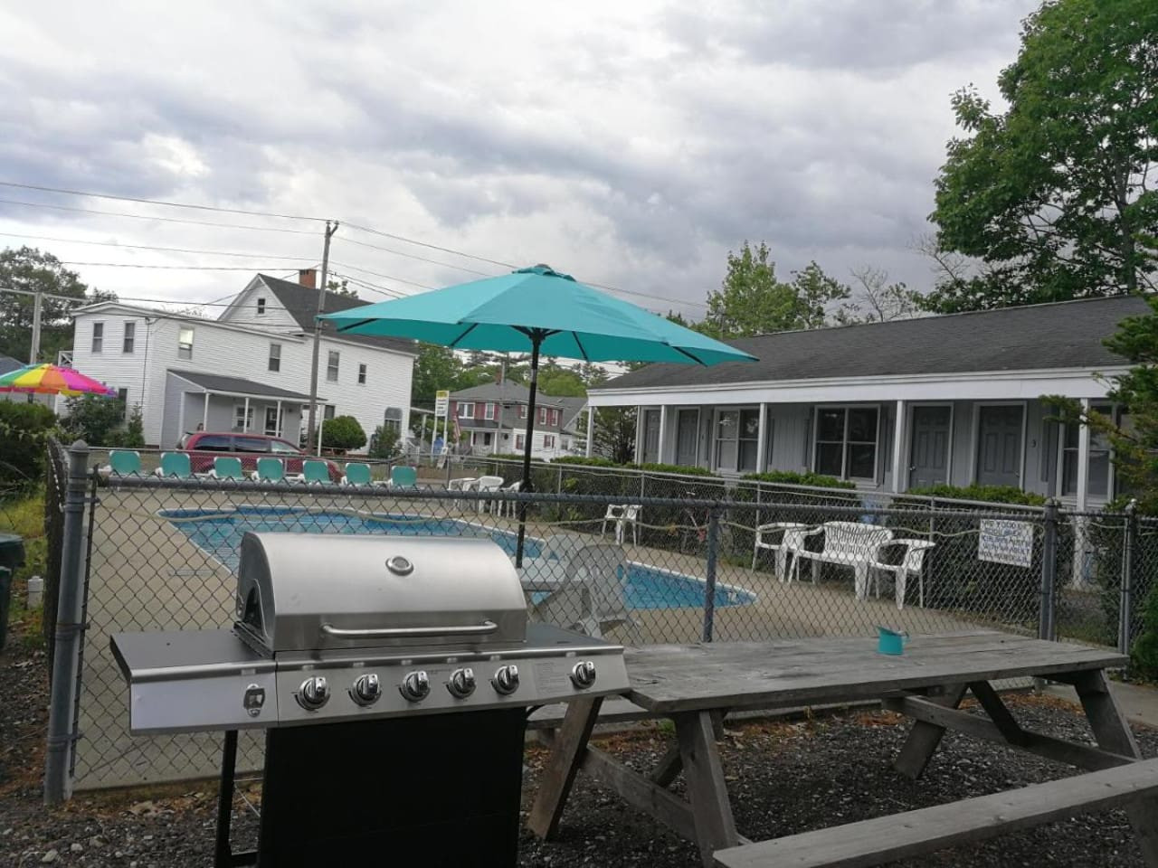 Charming Motel-Style Apartments Near Beach