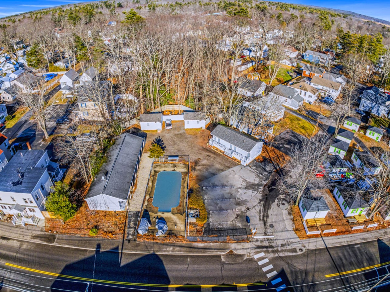 Charming Motel-Style Apartments Near Beach