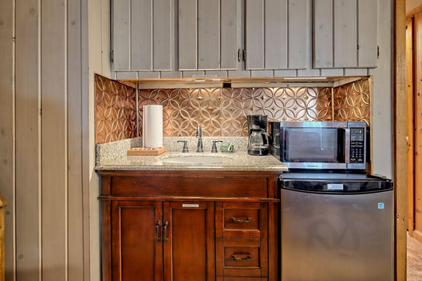 lake-burton-bungalow-with-top-dock-and-scenic-patio/