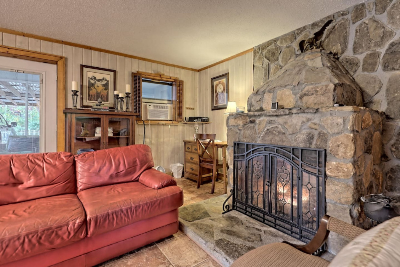 lake-burton-bungalow-with-top-dock-and-scenic-patio/