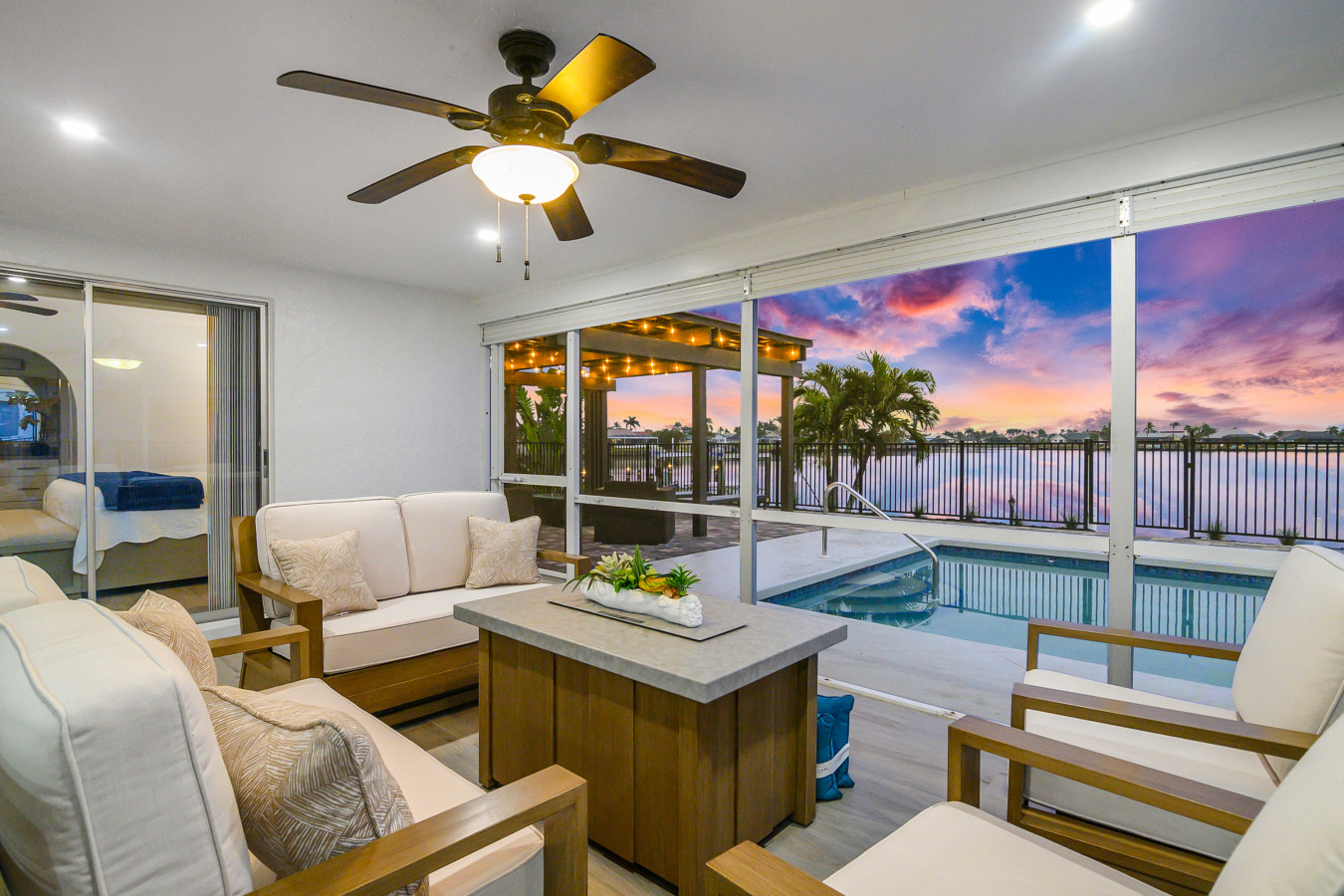 "sunrise-paradise:-waterfront"/