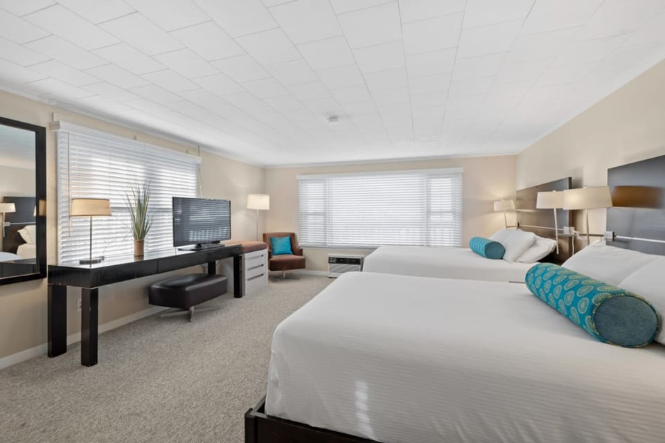 Partial Ocean View Studio | 2 Doubles + Kitchenette (107) - Falmouth