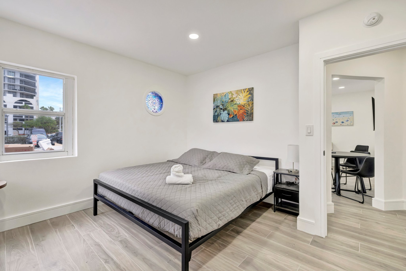 banyan-st-2br1ba-off-las-olas-steps-to-beach-1/