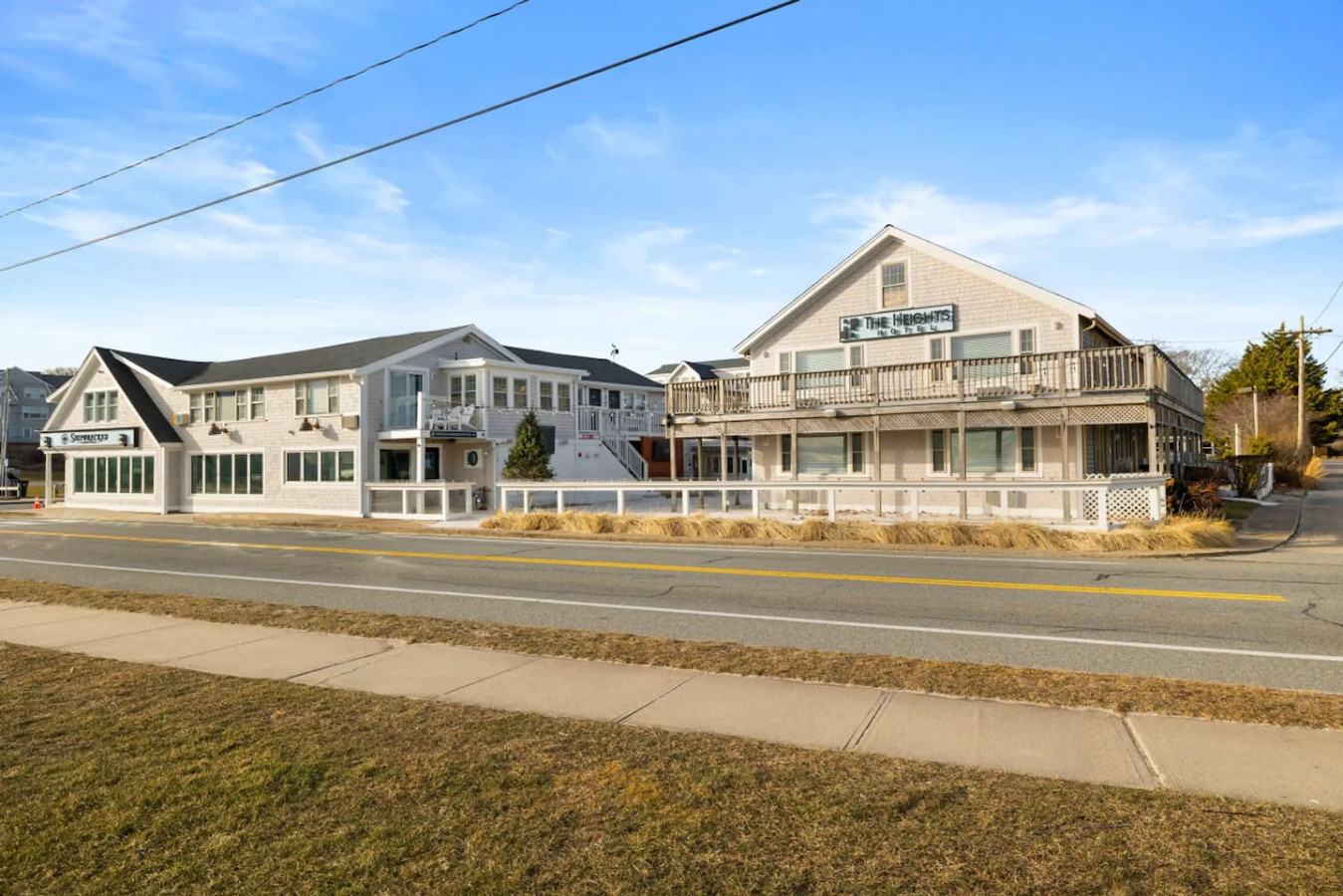 2-Bedroom Suite w/ Deck & Spectacular Ocean Views