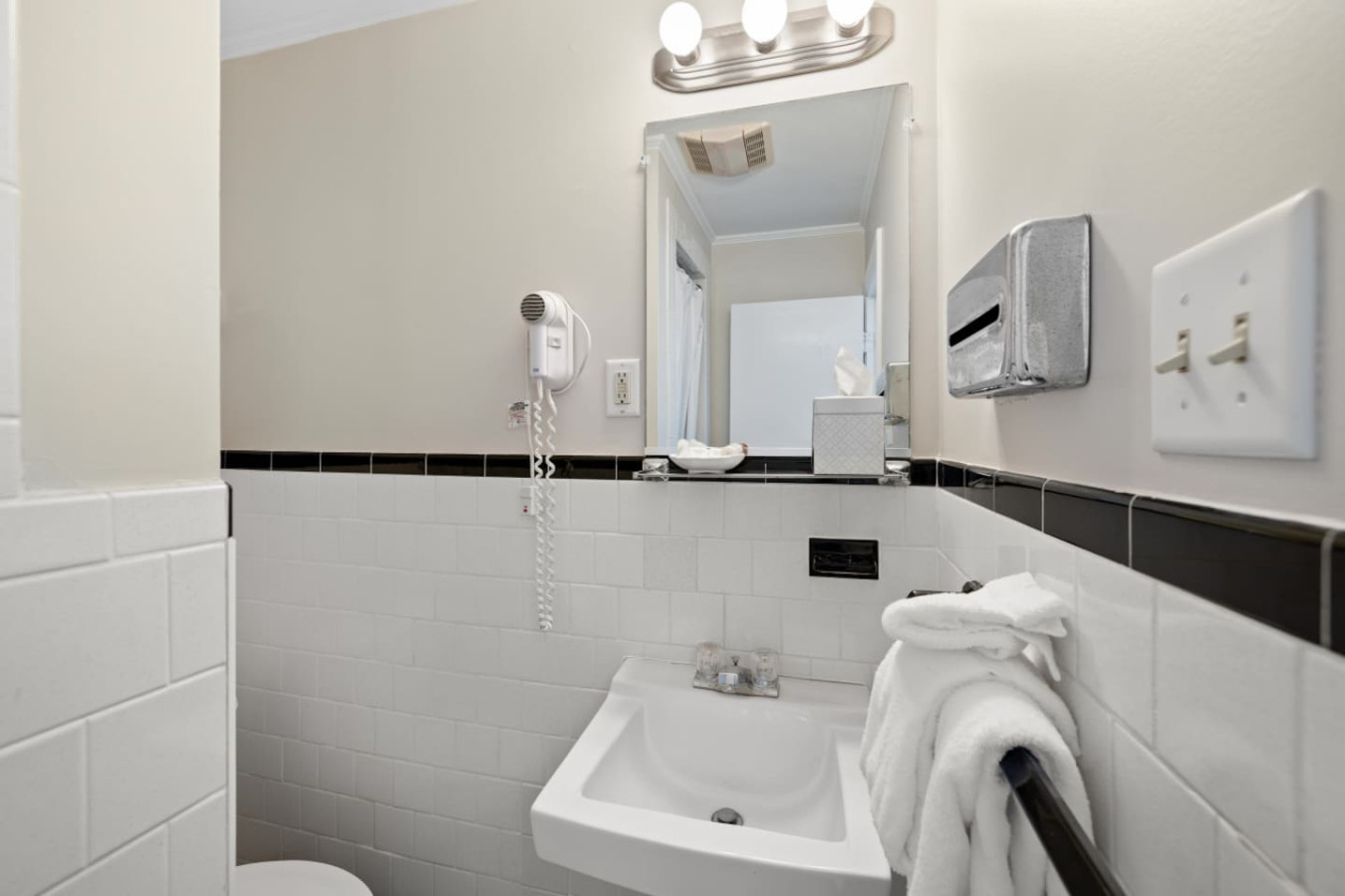Spacious Two Queen Suite, First Floor Comfort