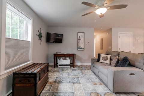 Spacious 3BR/2BA Condo Close to the Ocean!