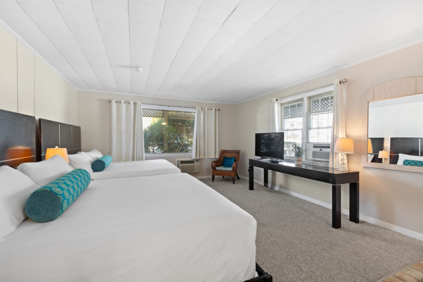 Oceanview 2 Double Bed Groundfloor Suite