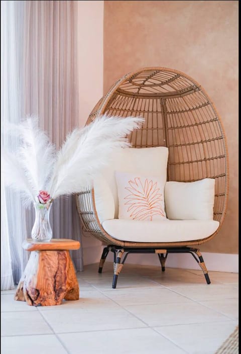 The South Beach Condo I Balcony | Full Amenities