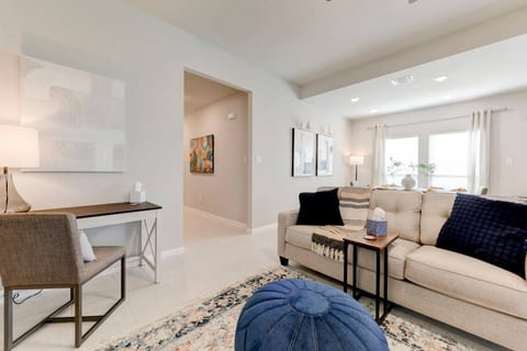 Spacious Oasis on Denton TX