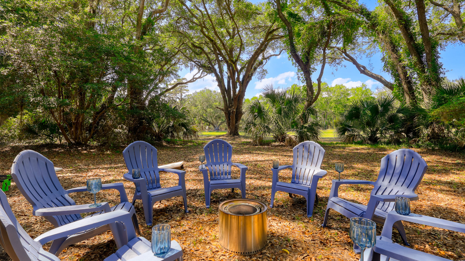 Fairway-Facing Fun: Family Games & Serene Backyard