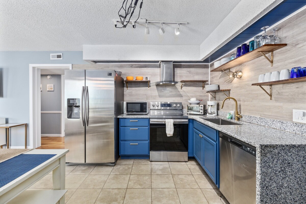 Full kitchen stocked and ready to go coffee station to get your stay started off right!