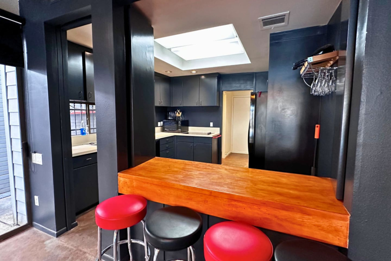 poolside-comfort-in-montrose/