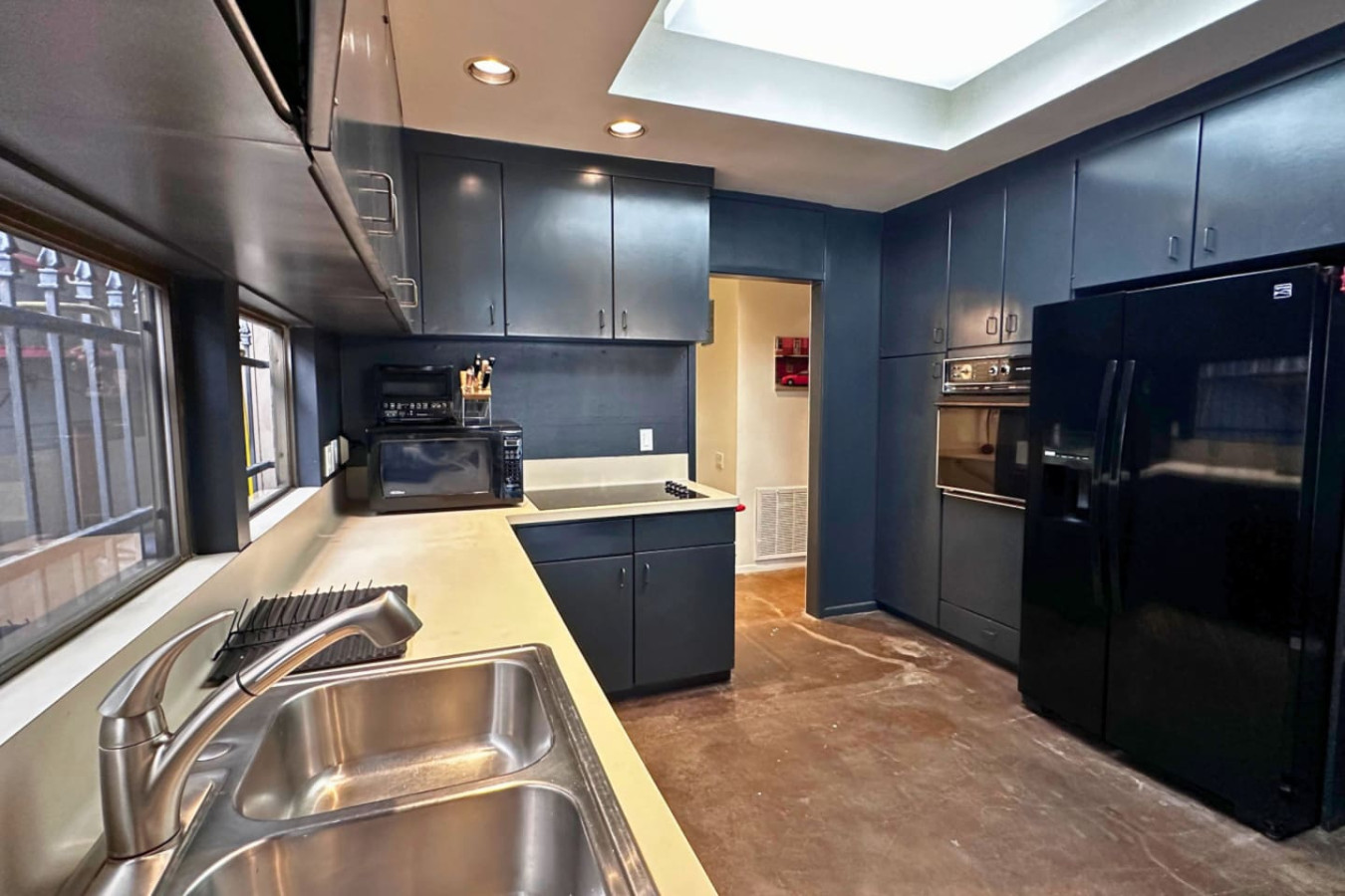 poolside-comfort-in-montrose/