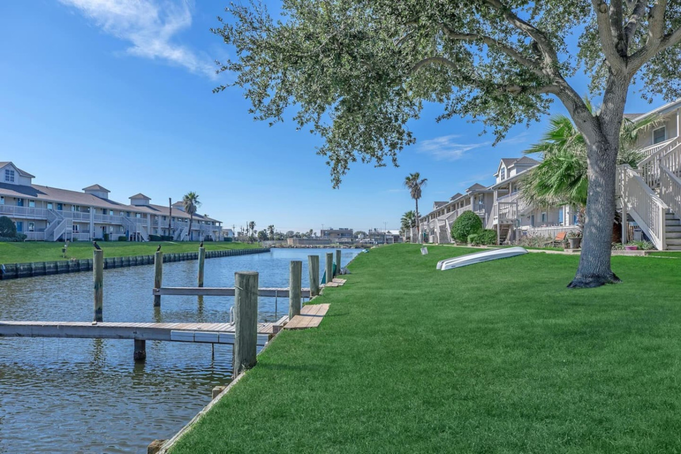 pelican-bay-galveston's-hideaway/