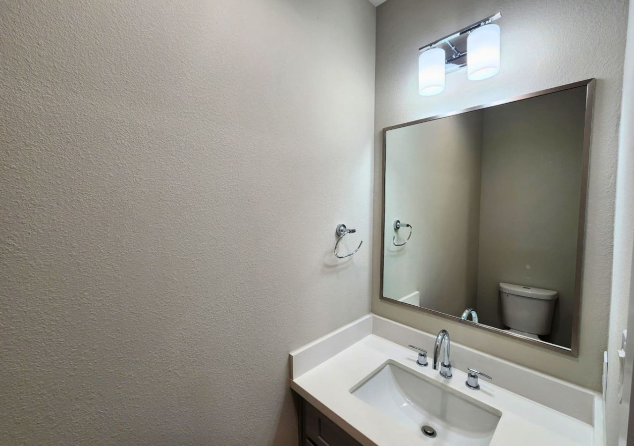 Cozy Family Getaway | Gated Home Near Downtown - Houston Cozy Family Getaway | Gated Home Near Downtown - Houston