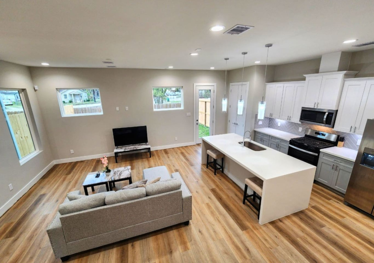 Cozy Family Getaway | Gated Home Near Downtown - Houston Cozy Family Getaway | Gated Home Near Downtown - Houston