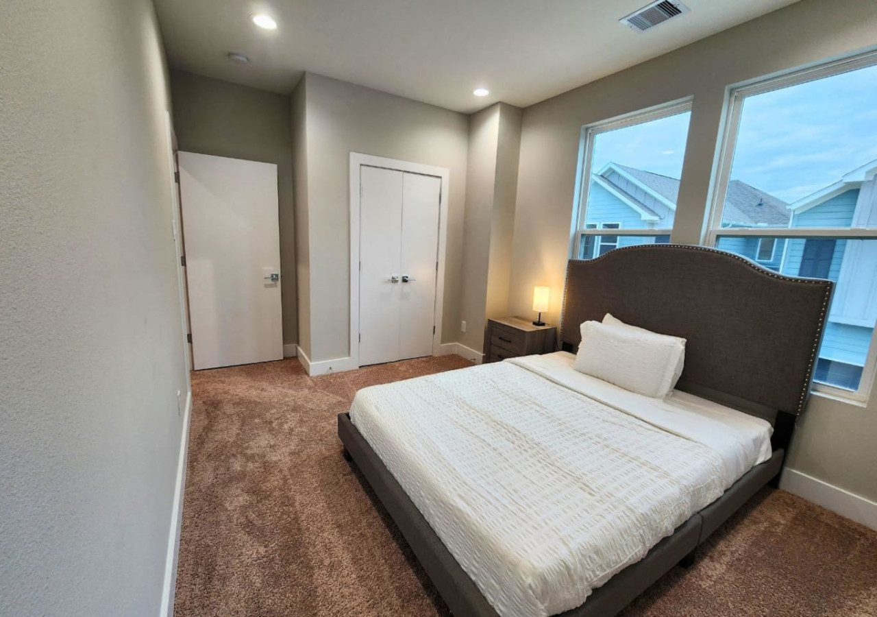 Cozy Family Getaway | Gated Home Near Downtown - Houston Cozy Family Getaway | Gated Home Near Downtown - Houston