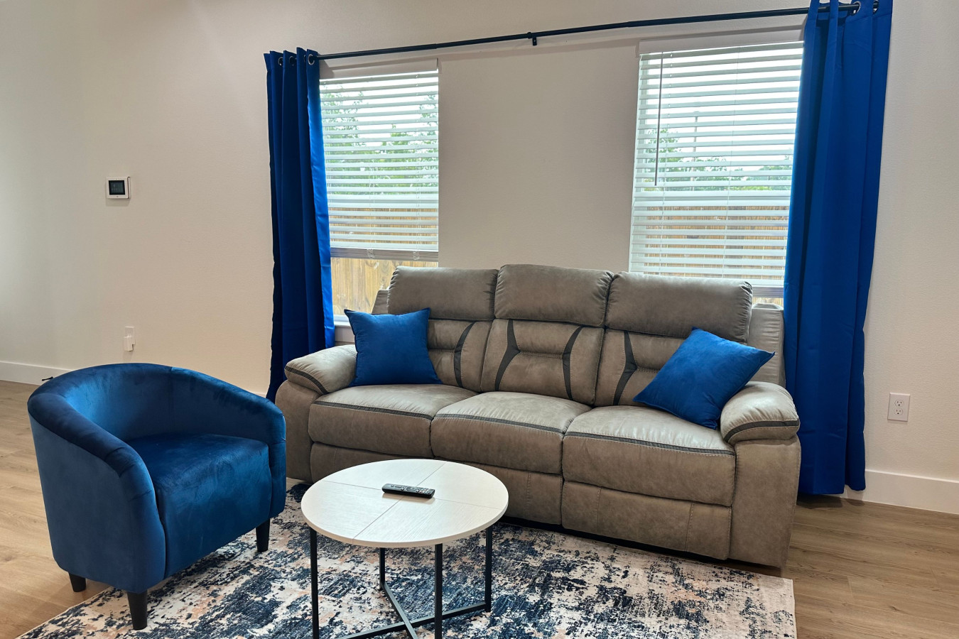 stylish-3br-near-iah-and-dwntwn/