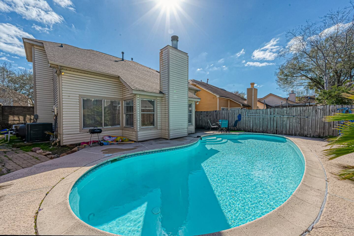 beat-the-heat-in-katy-tx-arcade-room-and-pool/