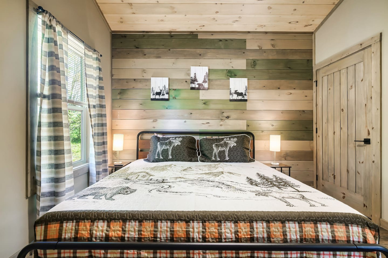Mountain Cabin Getaway: Jacuzzi & Stunning Views