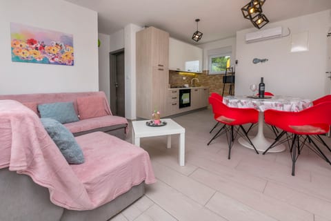 Apartment Cvita - Unit 376791-13