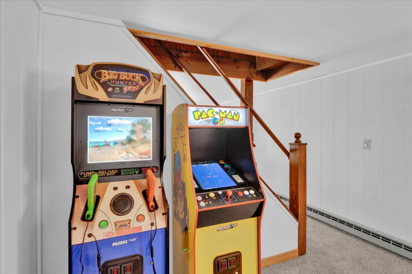 lake-house-w-dock-hot-tub-fire-pit-and-game-room/