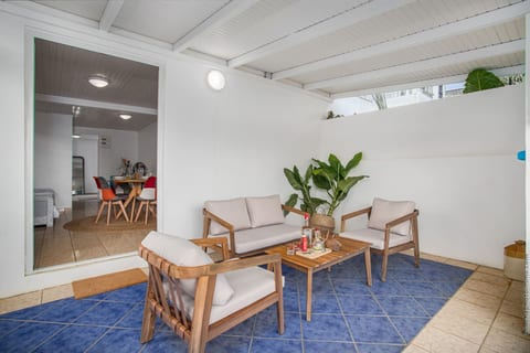 F2 M'Bay : Accès Mer & Piscine