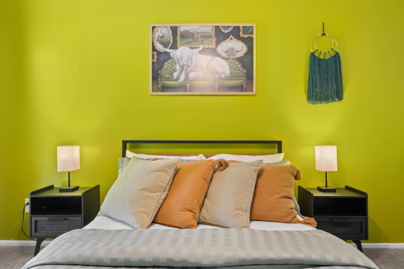 red-jordan-or-boho-style-vacation-home/