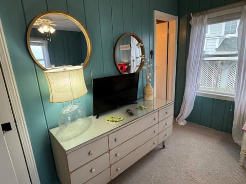 Oceanfront Retreat | 2 King Ocean Suites | Max 10