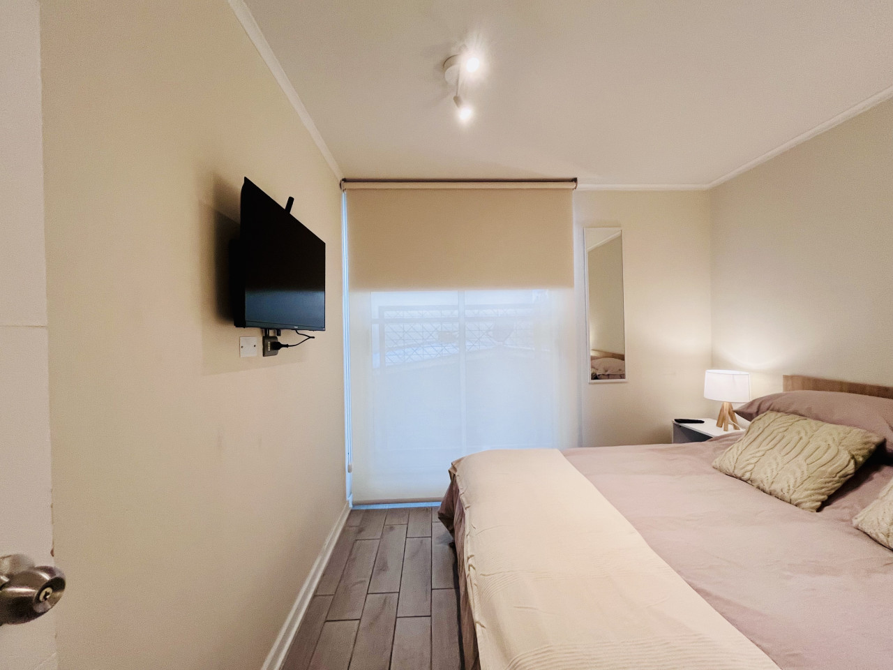 Urban Plaza Yungay | Home Office Laundry Wifi - Santiago