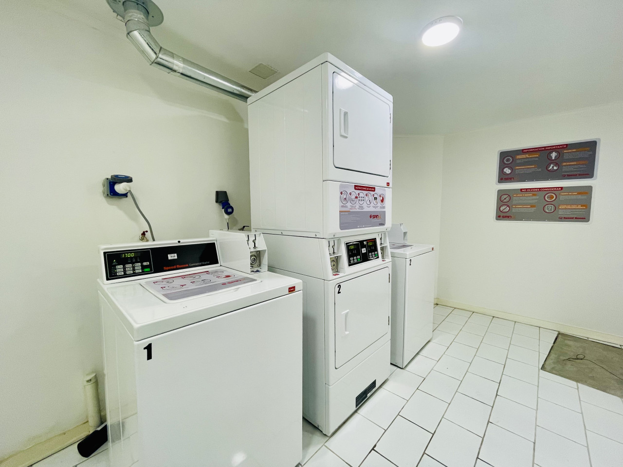 Urban Plaza Yungay | Home Office Laundry Wifi - Santiago