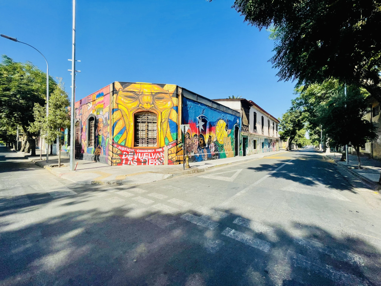 Urban Plaza Yungay | Home Office Laundry Wifi - Santiago