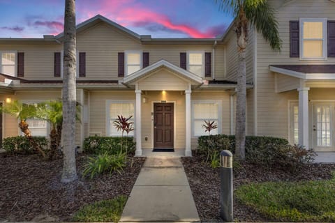 Near Disney | Theme Townhouse + Resort Pool