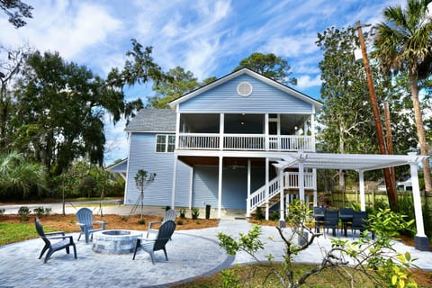 Blue Heron, Wilmington Island, Savannah, Ga ~Free Tybee Parking