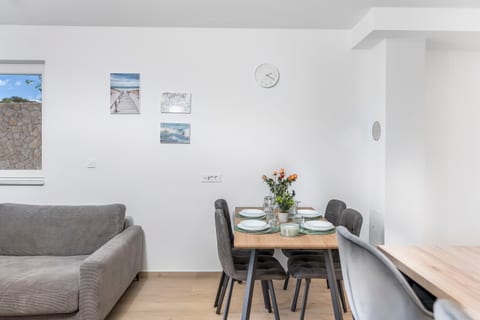 Apartments Antonija and Robert - Unit 376638-13