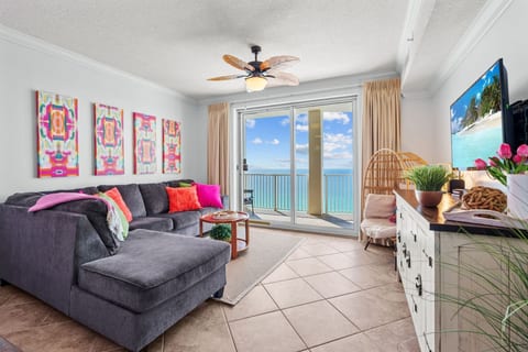 Stunning Ocean Ritz Beachfront Condo – 3BR/3BA!