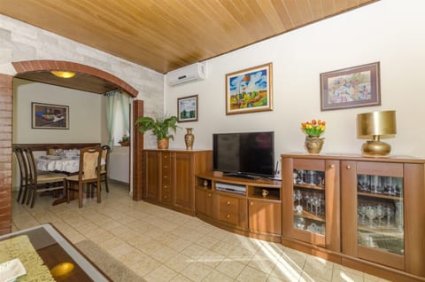 Apartment Lile - Unit 373198-13