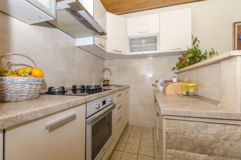 Apartment Lile - Unit 373198-13
