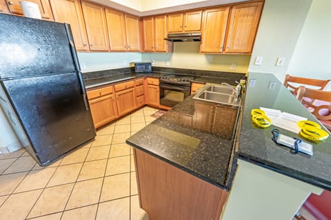 Full Sized Kitchen
