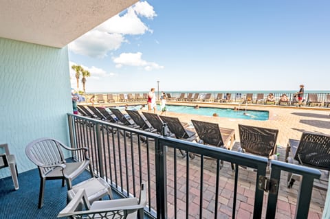 Direct Pools by the Ocean
