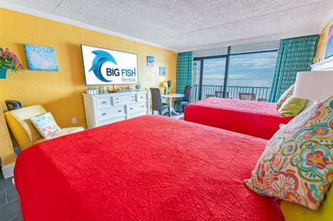 Room with Stunning Views🌊☀️