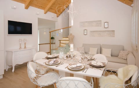 Villa Malo - Unit 376841-13