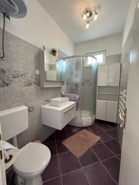 Apartments Dobrila - Unit 376847-13