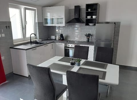 Apartments Dobrila - Unit 376849-13
