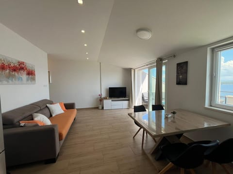 Apartments Dobrila - Unit 376850-13