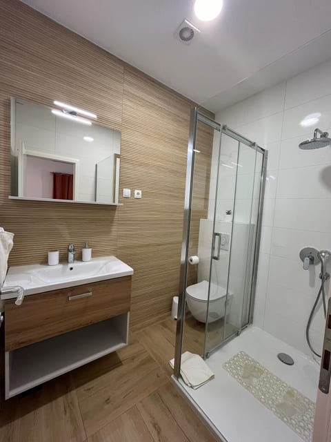 Apartments Dobrila - Unit 376850-13