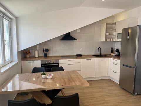 Apartments Dobrila - Unit 376850-13