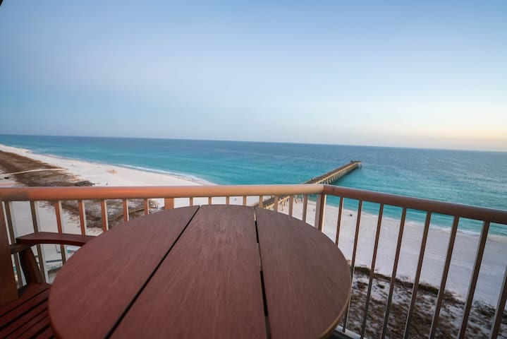 13thFLOceanFrontFreeChairsUmbrellaHeatedPoolArcade - Navarre