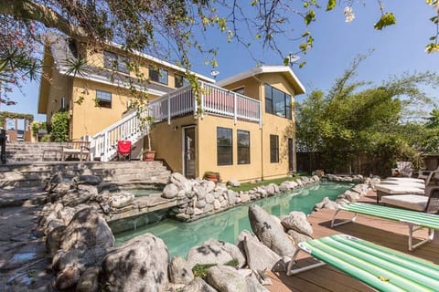 2B1bBEACH/Town/SoFi/POOLHotTub/RoofTOP/View/Patio image 3